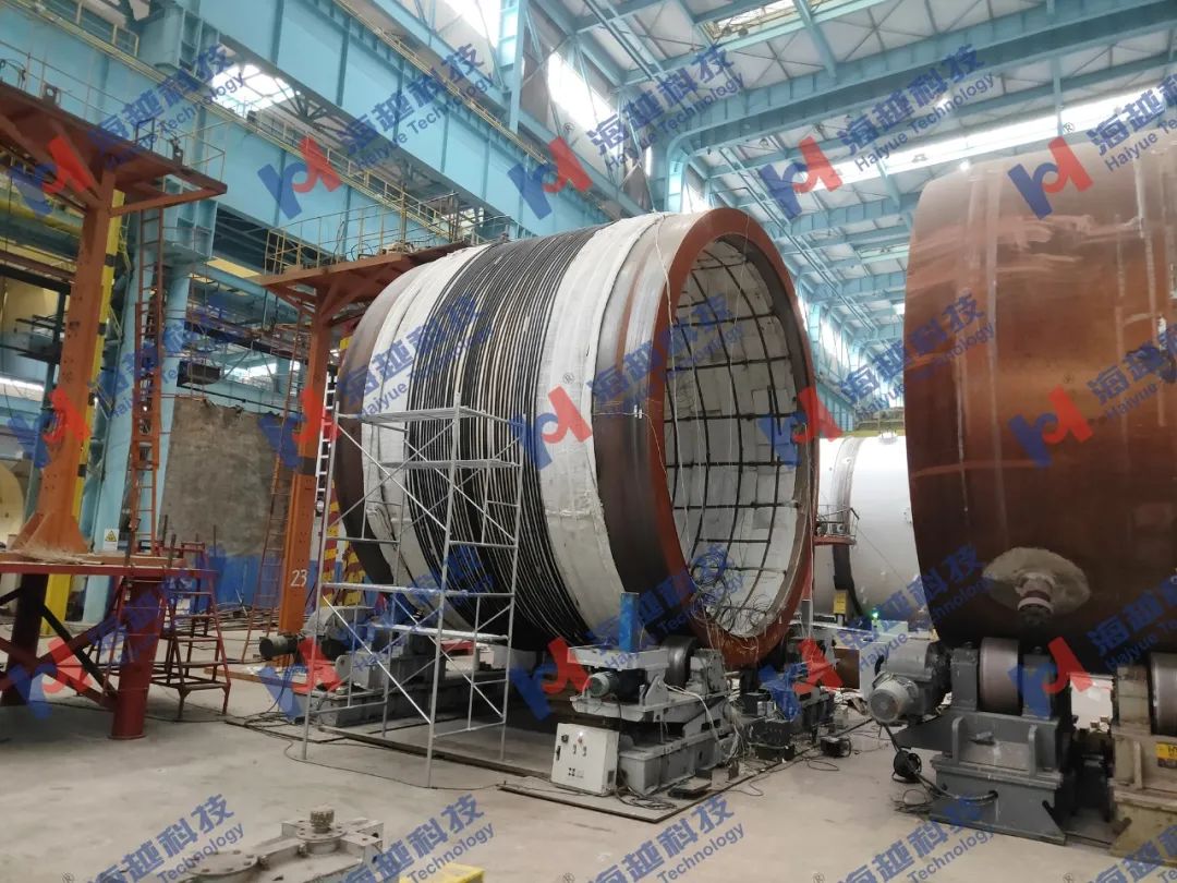 直径6300mm,壁厚342+7.5mm,中间消应力660±10℃